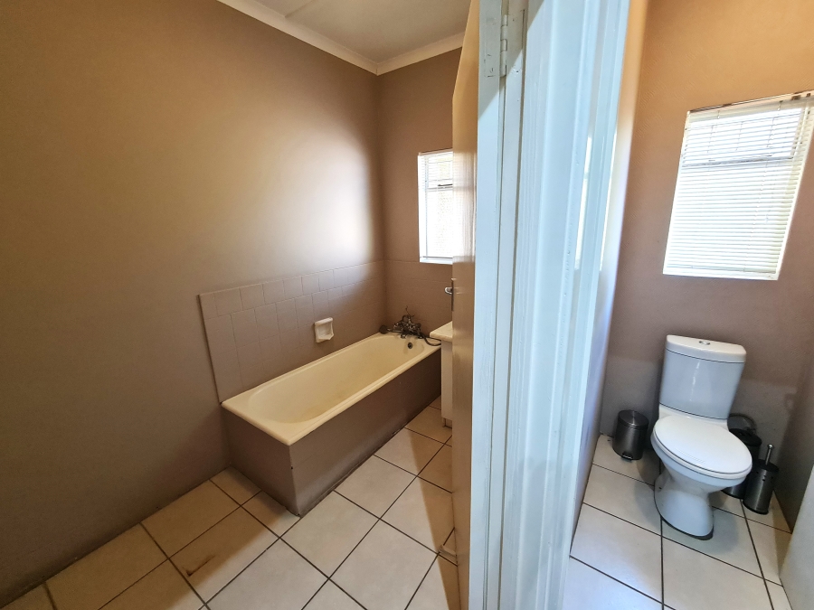 Commercial Property for Sale in Jeffreys Bay Central Eastern Cape